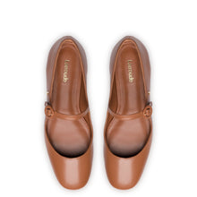 Load image into Gallery viewer, Blair Ballet Flat In Caramel Leather