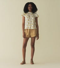 Load image into Gallery viewer, YVIE TOP -- GOLD FROLICKING FLORAL