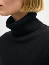 Load image into Gallery viewer, Cashmere Turtleneck