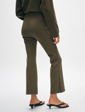 Load image into Gallery viewer, Superfine Organic Cotton Kick Flare Pant