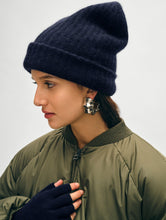 Load image into Gallery viewer, Cashmere Luxe Beanie