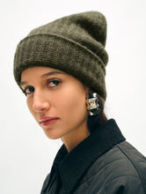 Load image into Gallery viewer, Cashmere Luxe Beanie