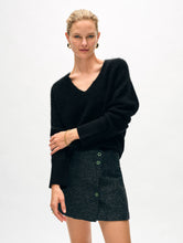 Load image into Gallery viewer, Brushed Cashmere Easy V Neck