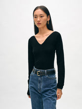 Load image into Gallery viewer, Superfine Merino Ribbed V Neck Top