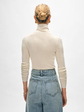 Load image into Gallery viewer, Superfine Merino Fitted Turtleneck