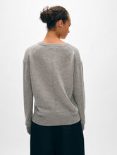 Load image into Gallery viewer, Cashmere V Neck