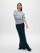 Load image into Gallery viewer, Brushed Cashmere Easy V Neck