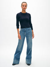 Load image into Gallery viewer, Cashmere Slim Crewneck