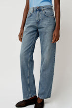 Load image into Gallery viewer, 6397 Pitched Baggy Jean in Americana Blue