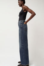 Load image into Gallery viewer, 6397 Wide Jean in Highland Blue