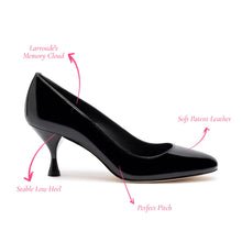 Load image into Gallery viewer, Michelle Lo Pump In Black Patent Leather