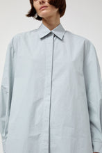 Load image into Gallery viewer, Amomento Oversized Shirt in Blue