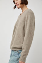 Load image into Gallery viewer, Amomento V-Neck Knit in Beige