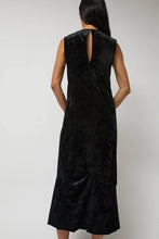 Load image into Gallery viewer, Anggae Washed Velvet Long Dress in Black