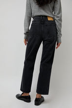 Load image into Gallery viewer, B Sides Plein High Rise Straight Jean in Stil Black