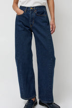 Load image into Gallery viewer, B Sides Slim Lasso Jean in Blue Rinse