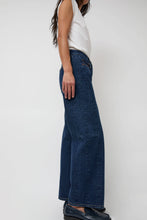 Load image into Gallery viewer, B Sides Slim Lasso Jean in Blue Rinse