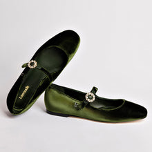 Load image into Gallery viewer, Blair Ballet Flat In Bosco Velvet