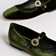 Load image into Gallery viewer, Blair Ballet Flat In Bosco Velvet