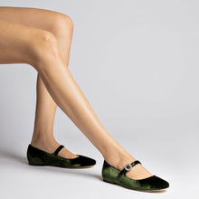 Load image into Gallery viewer, Blair Ballet Flat In Bosco Velvet