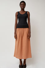 Load image into Gallery viewer, Baserange Diph Skirt in Brick