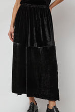 Load image into Gallery viewer, Baserange Olin Skirt in Black Velvet