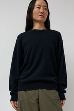 Load image into Gallery viewer, Batoner Innocent Cashmere Crewneck in Navy