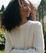 Load image into Gallery viewer, CARTWRIGHT CASHMERE SWEATER -- IVORY