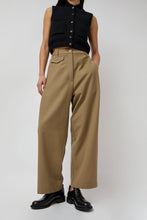 Load image into Gallery viewer, CORDERA Tailoring Pocket Pants in Alondra