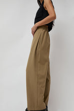 Load image into Gallery viewer, CORDERA Tailoring Pocket Pants in Alondra