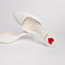 Load image into Gallery viewer, Amal Mule In White Patent Leather