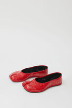 Load image into Gallery viewer, Drogheria Crivellini Fu-Tabi Ballerina in Red Faux Croc