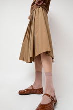 Load image into Gallery viewer, Drogheria Crivellini Viscose Tabi Socks in Rosewood