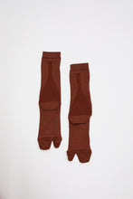 Load image into Gallery viewer, Drogheria Crivellini Cjalce Viscose Tabi Socks in Camel