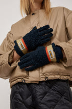 Load image into Gallery viewer, Elmer Teddy Glove in Navy