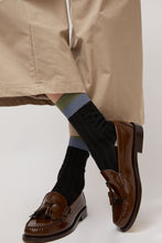 Load image into Gallery viewer, Exquisite J Colorblock Socks in Black