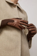 Load image into Gallery viewer, Exquisite J Gloves in Brown with Mocha