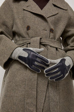 Load image into Gallery viewer, Exquisite J Gloves in Grey with Navy