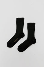 Load image into Gallery viewer, Exquisite J Short Cotton Viscose Socks in Black