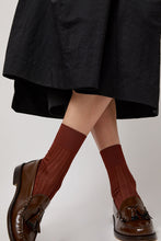 Load image into Gallery viewer, Exquisite J Short Cotton Viscose Socks in Brown