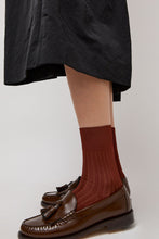 Load image into Gallery viewer, Exquisite J Short Cotton Viscose Socks in Brown