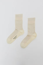 Load image into Gallery viewer, Exquisite J Short Cotton Viscose Socks in Cream