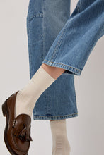 Load image into Gallery viewer, Exquisite J Short Cotton Viscose Socks in Cream