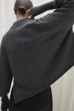 Load image into Gallery viewer, SICILY CASHMERE CREWNECK SWEATER