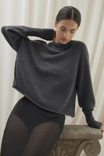 Load image into Gallery viewer, SICILY CASHMERE CREWNECK SWEATER