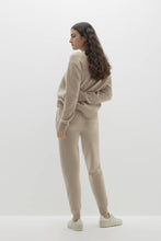 Load image into Gallery viewer, KAIA CREWNECK CASHMERE SWEATER