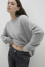 Load image into Gallery viewer, KAIA CREWNECK CASHMERE SWEATER