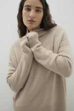 Load image into Gallery viewer, JOSLYN TURTLENECK CASHMERE SWEATER