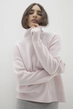 Load image into Gallery viewer, JOSLYN TURTLENECK CASHMERE SWEATER