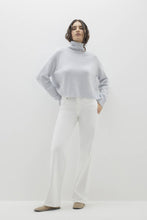 Load image into Gallery viewer, NOELLE TURTLENECK CASHMERE SWEATER